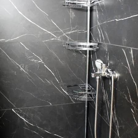 Monica's Luxury חאניה