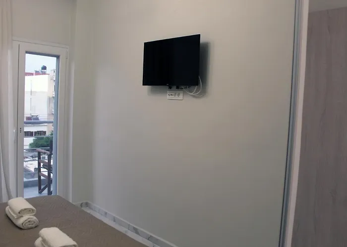 Monica's Luxury 하니아